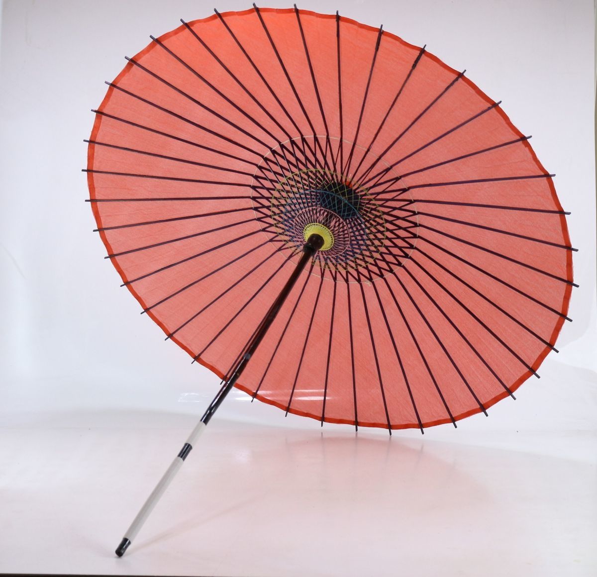 和傘 日本傘 番傘 蛇の目 直径90 古道具 小道具 和装小物 インテリア コスプレ 舞台 ディスプレイなどに Za848 木工 竹工芸 売買されたオークション情報 Yahooの商品情報をアーカイブ公開 オークファン Aucfan Com