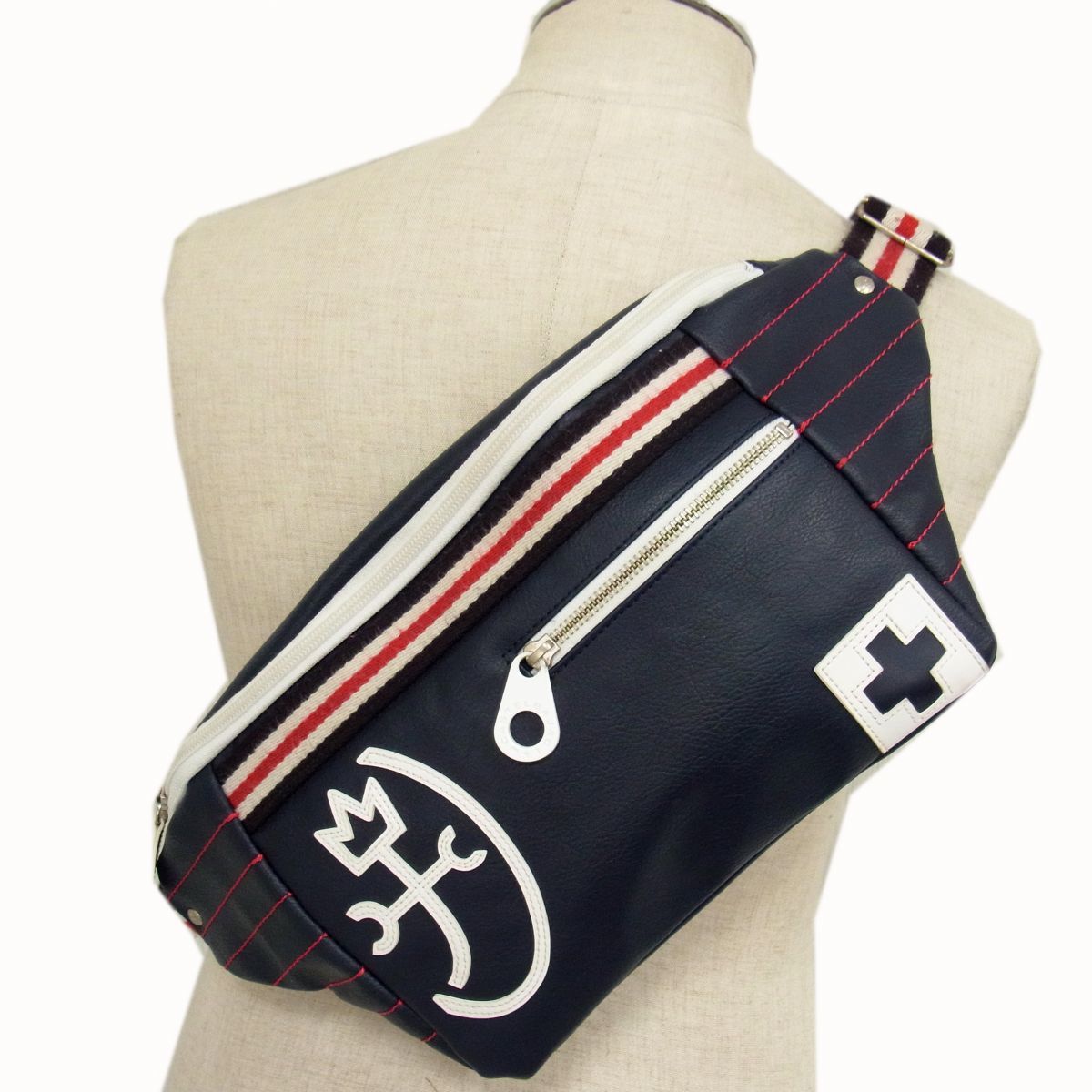 美品◇カステルバジャック ウエストポーチ クロスボディバッグ ワン