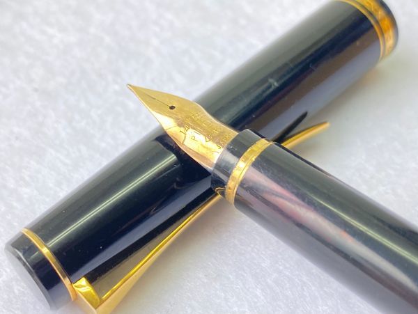 F166-O13-768 PILOT パイロット Elabo 万年筆 ペン先14K 585 筆記用具