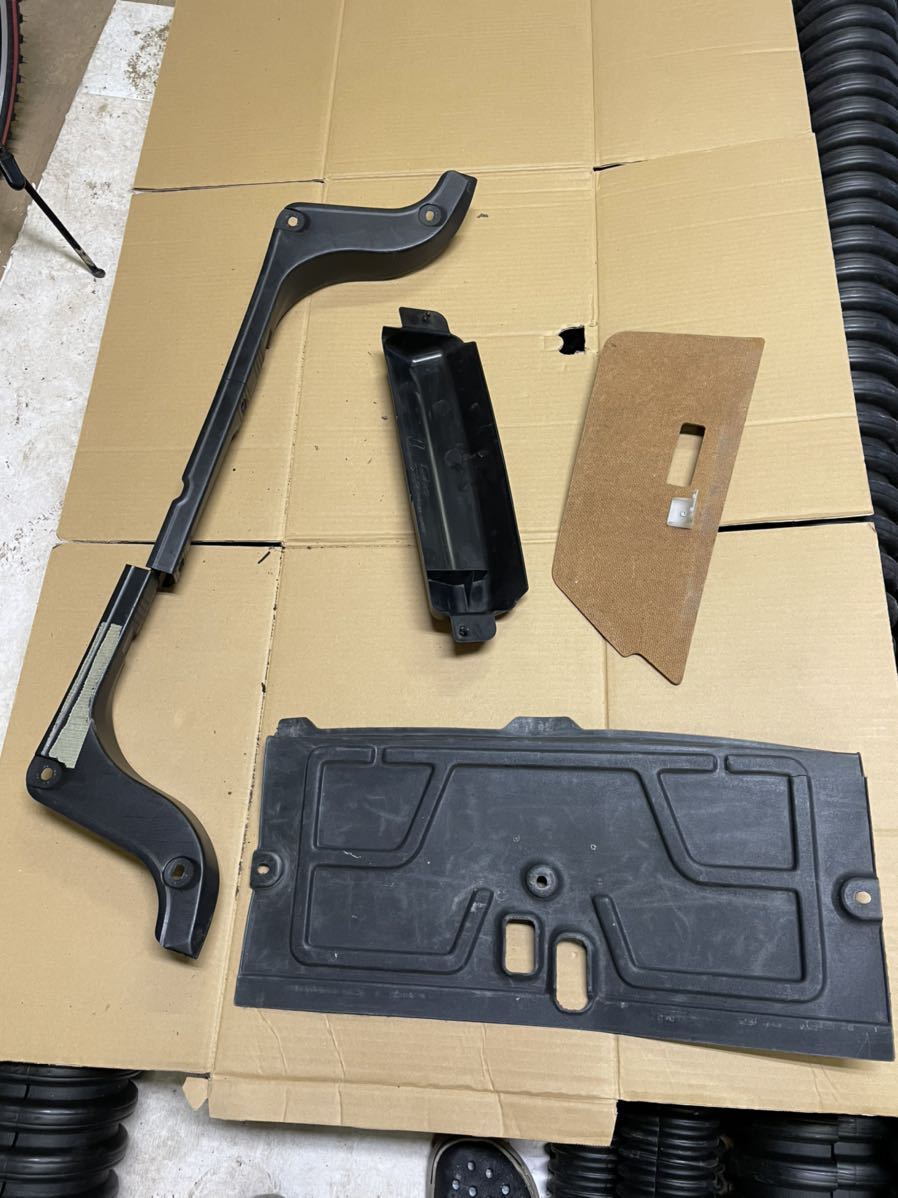 トランク ER34 スカイライン R34 内張 内張り HR34 純正 リア R34
