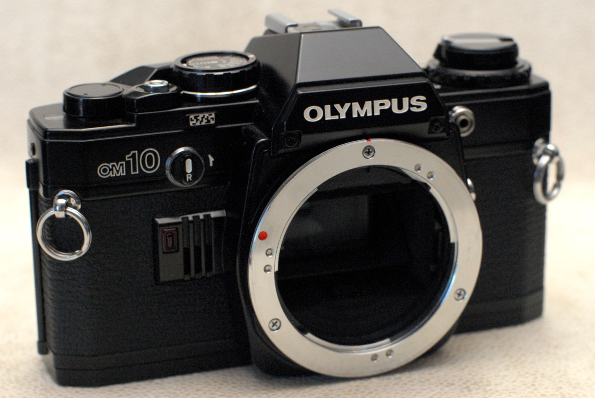 OLYMPUS オリンパス 昔の高級一眼レフカメラ OM-10黒ボディ 希少な作動