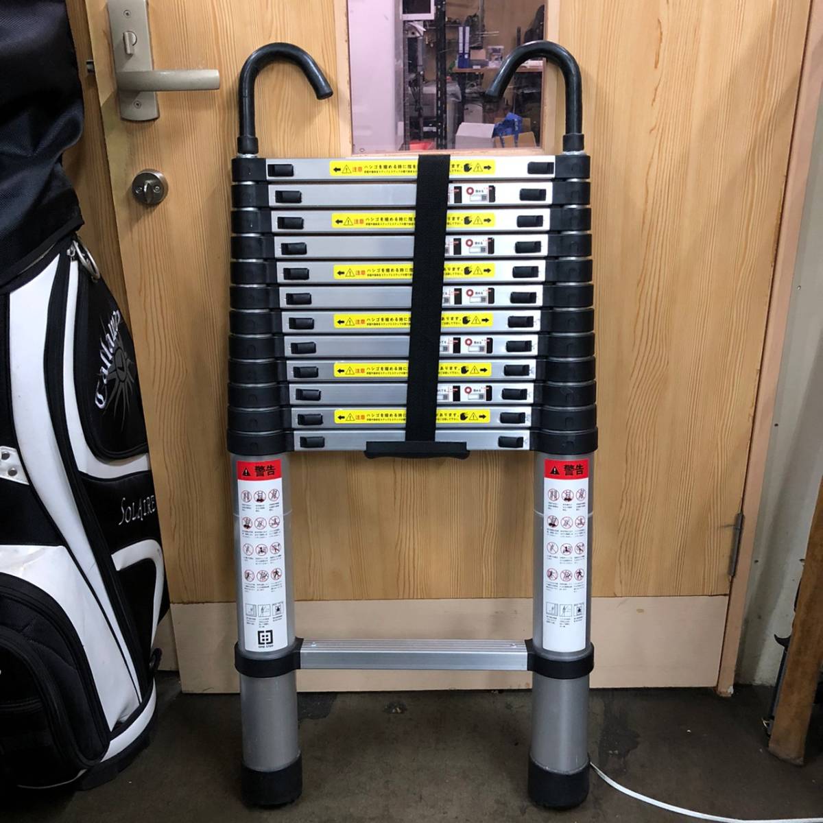 ONE STEP 伸縮はしご ワンタッチロック、アルミ製 耐荷重150kg はしご 