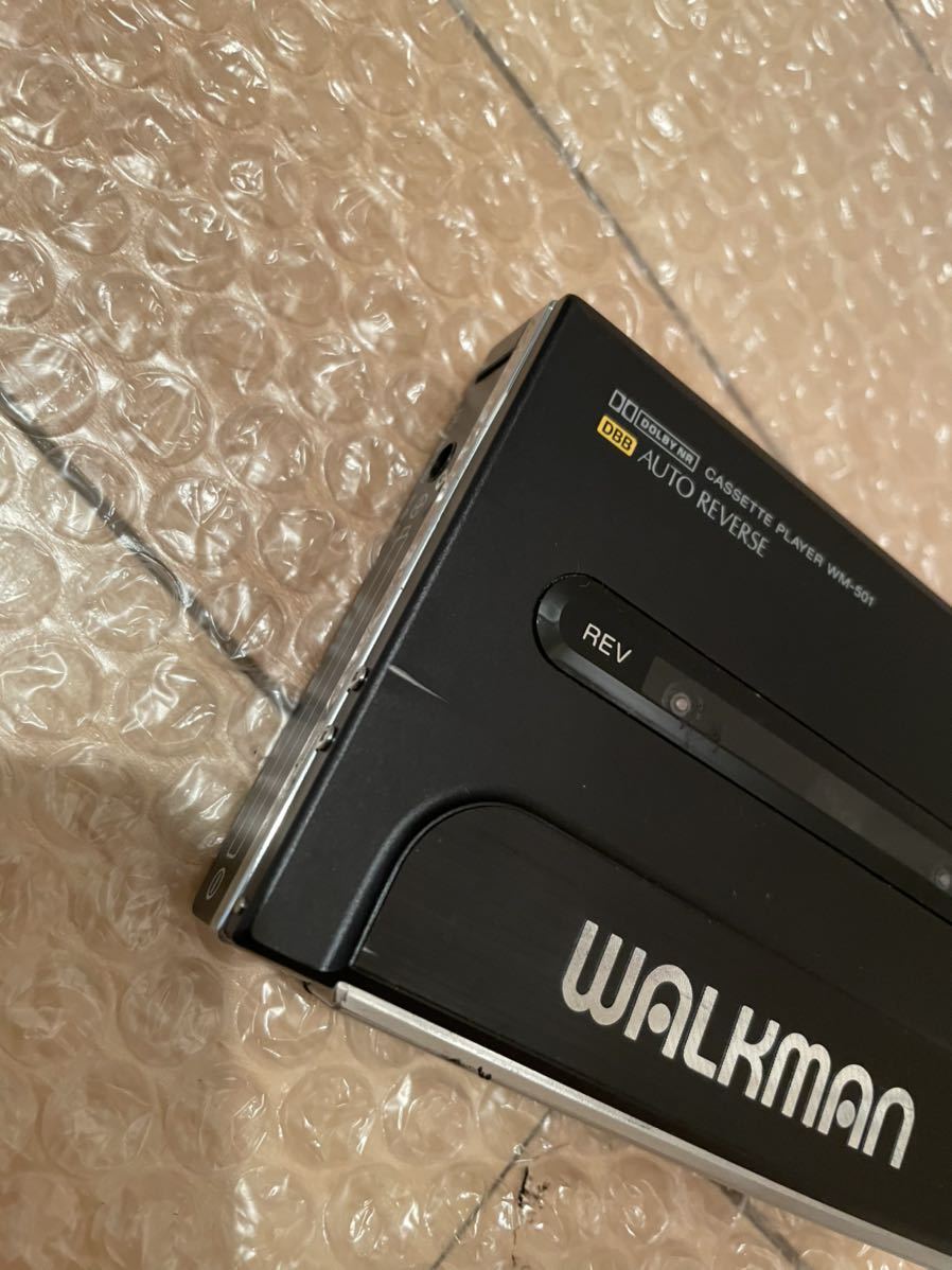 【得価，爆買い】 【ジャンク品】SONY WALKMAN WM-501 カセットプレーヤー 