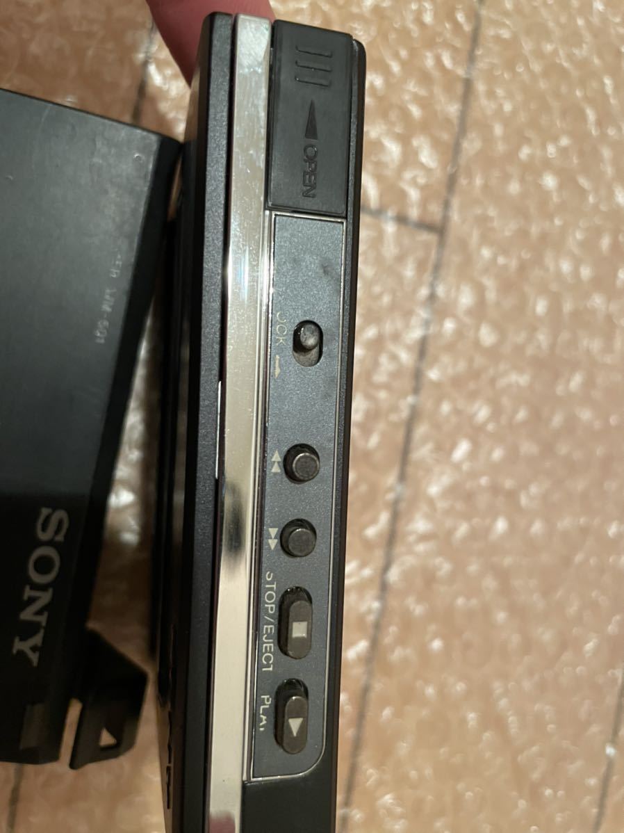 【得価，爆買い】 【ジャンク品】SONY WALKMAN WM-501 カセットプレーヤー 