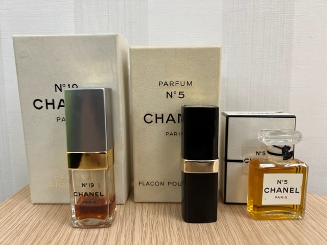 CHANEL N°5 、YSL、6点まとめ 長 香水 23点 おまとめ CHANEL YSL Nina Ricci など CHANEL ミニ香水