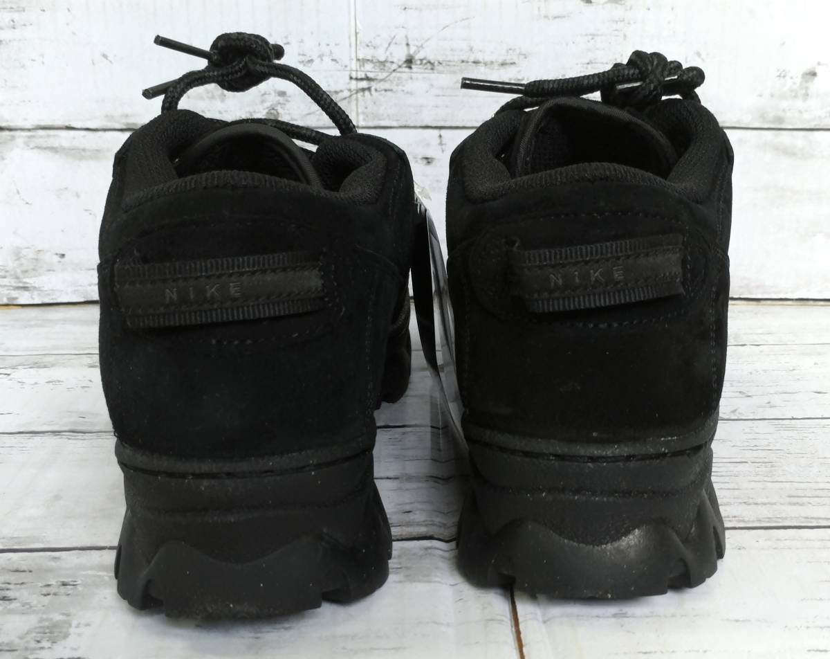 E02-8835 中古品 スニーカー NIKE W LAHAR LOW ラハールロー ブラック 
