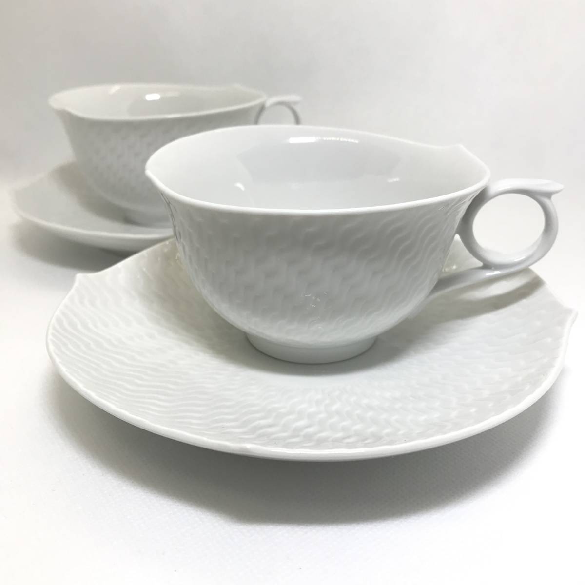 マイセン 波の戯れ ホワイト ペアティーカップ＆ソーサー 20%OFF 