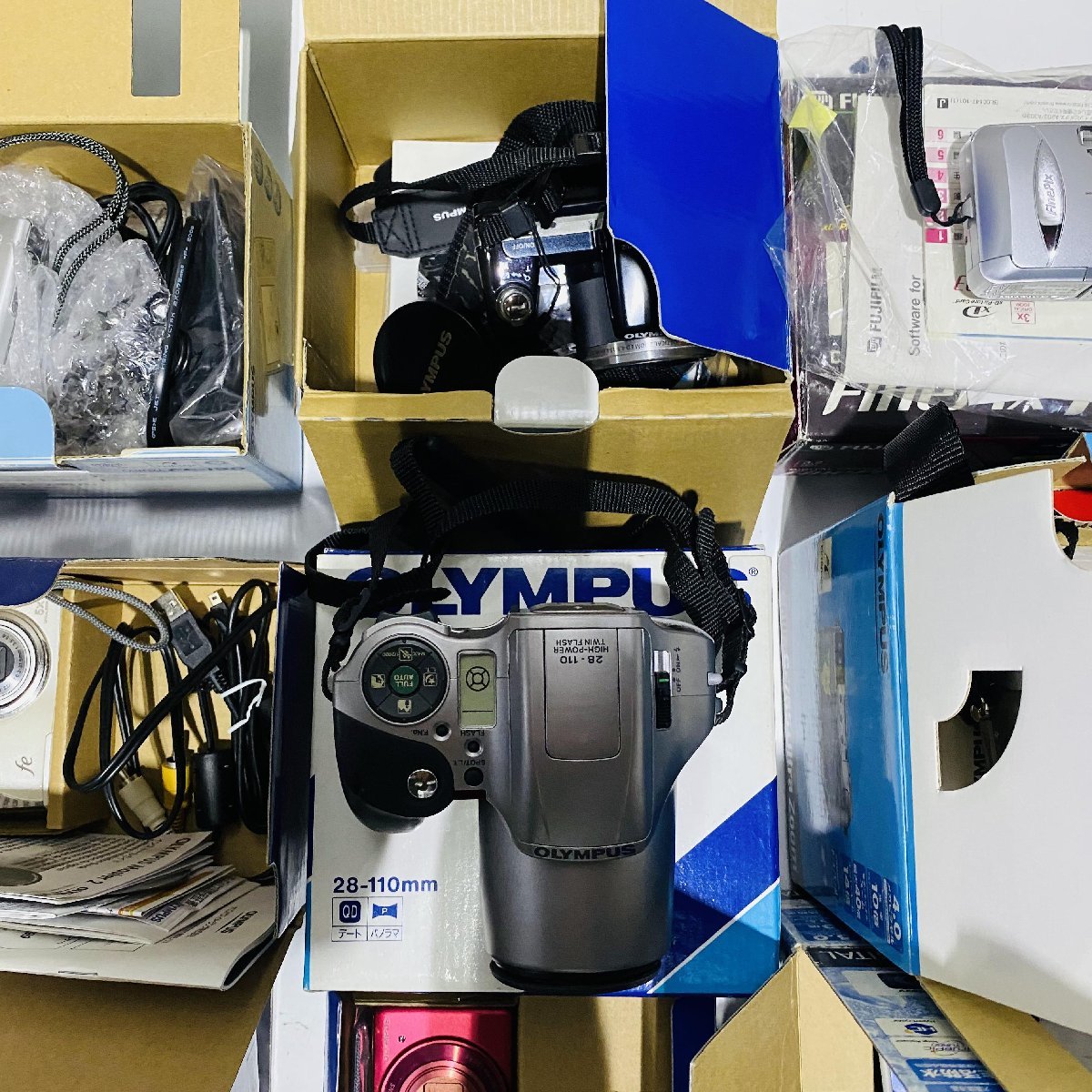 1円スタート デジタルカメラ 20台まとめ オリンパス OLYMPUS FUJIFILM コンデジ コンパクト 動作未確認ジャンク扱 部品取り A098 1円スタート Canon カメラ、光学機器 #080112 demi #080113