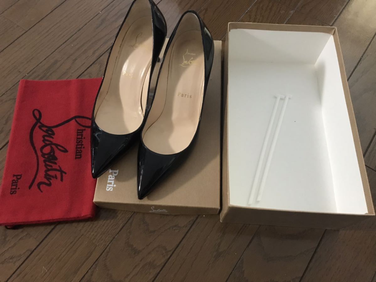 クリスチャンルブタン エナメルパンプス 35.5 難あり(35.5)｜売買され