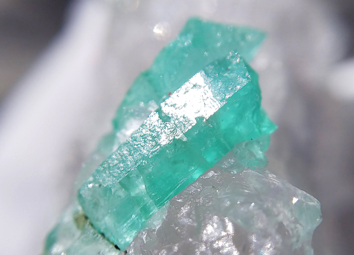 エメラルド＆クォーツ 緑柱石＆水晶 石英 ベリル 結晶 原石 標本 約110ct パキスタン・Chitral産 4