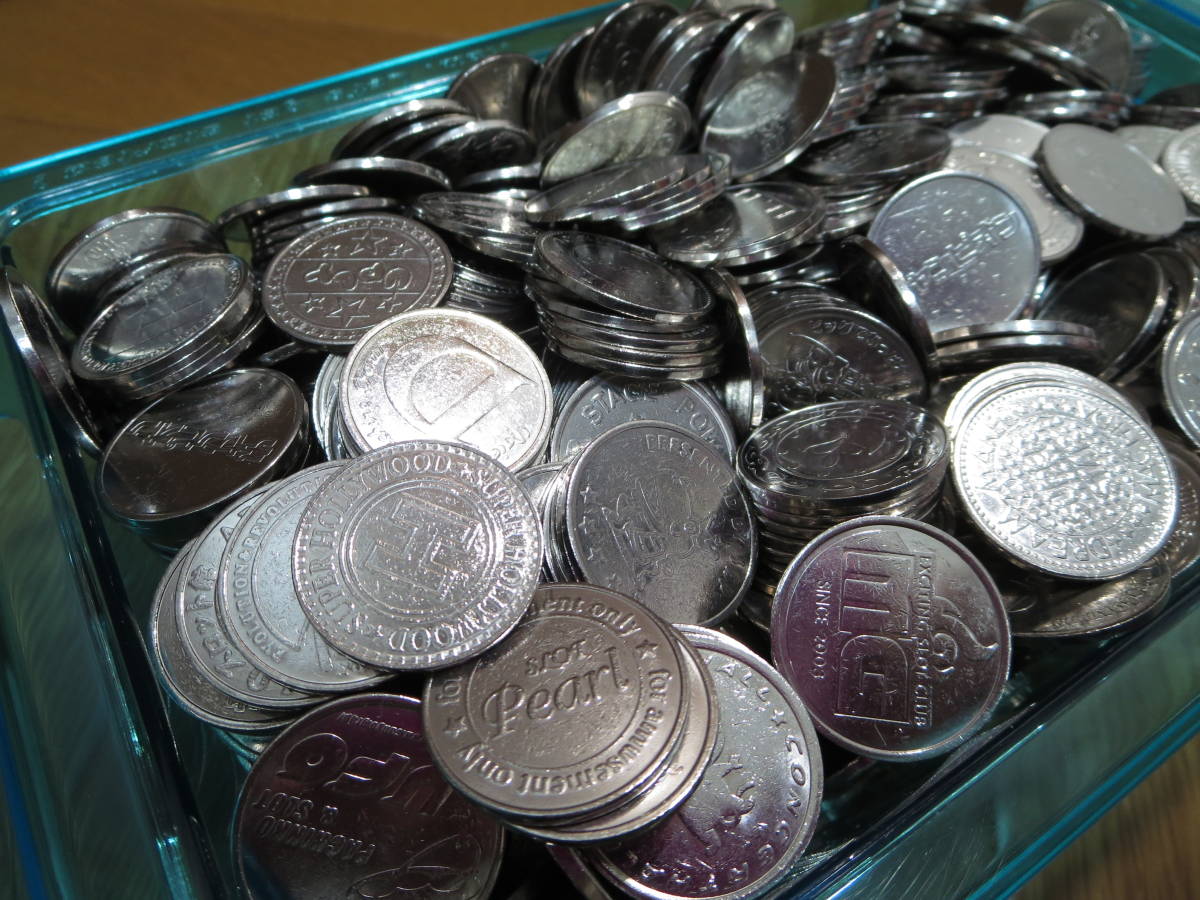パチスロ用コイン・メダル ２５パイ ステンレス製 約１,０００枚  ドル箱付き(パチスロ実機)｜売買されたオークション情報、Yahoo!オークション(旧ヤフオク!) の商品情報をアーカイブ公開 -  オークファン（aucfan.com）