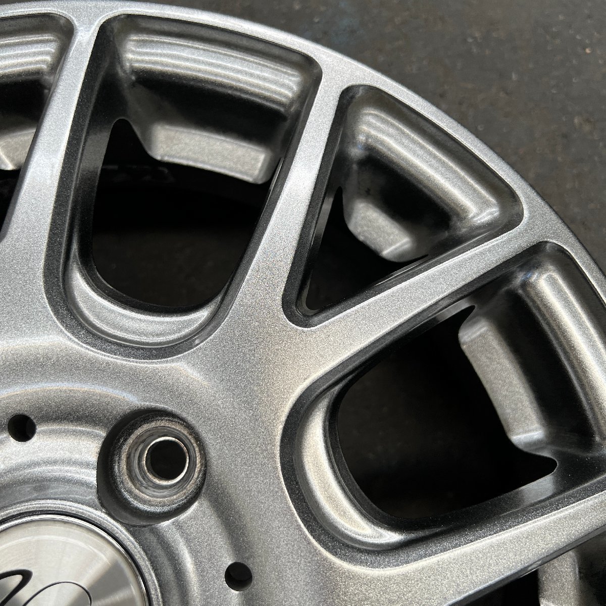 社外ホイール1本 Verthandi YH-M7(ヴェルザンディ) 14×4 1/2J +45 100 