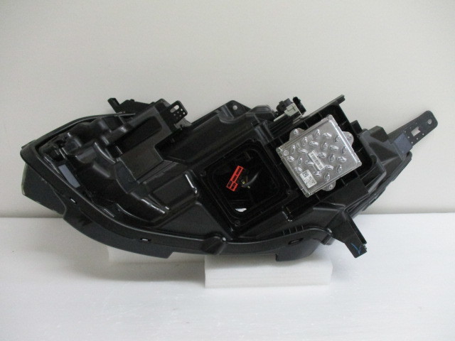 SS5162E ノート オーラ E13 純正 右ヘッドライト LED ICHIKOH 1994 E13