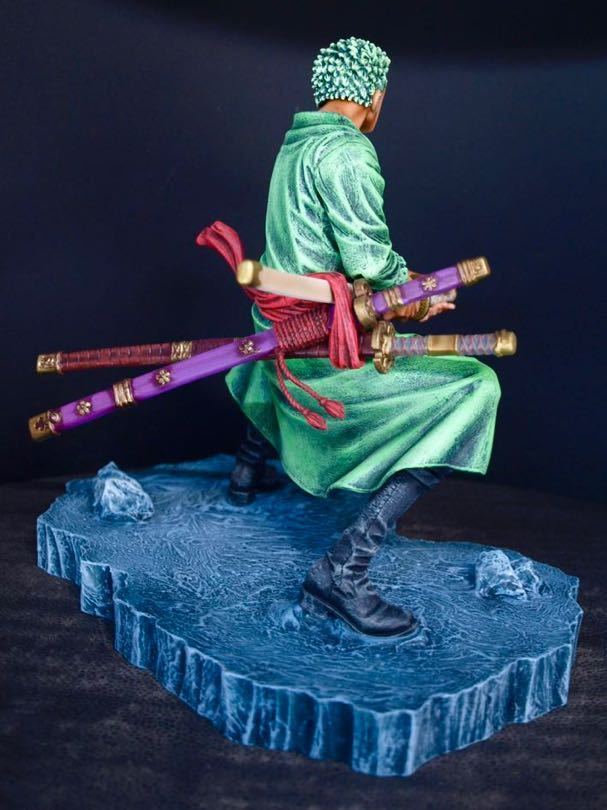 ワンピース フィギュア リペイント ロロノア・ゾロ カラー変更