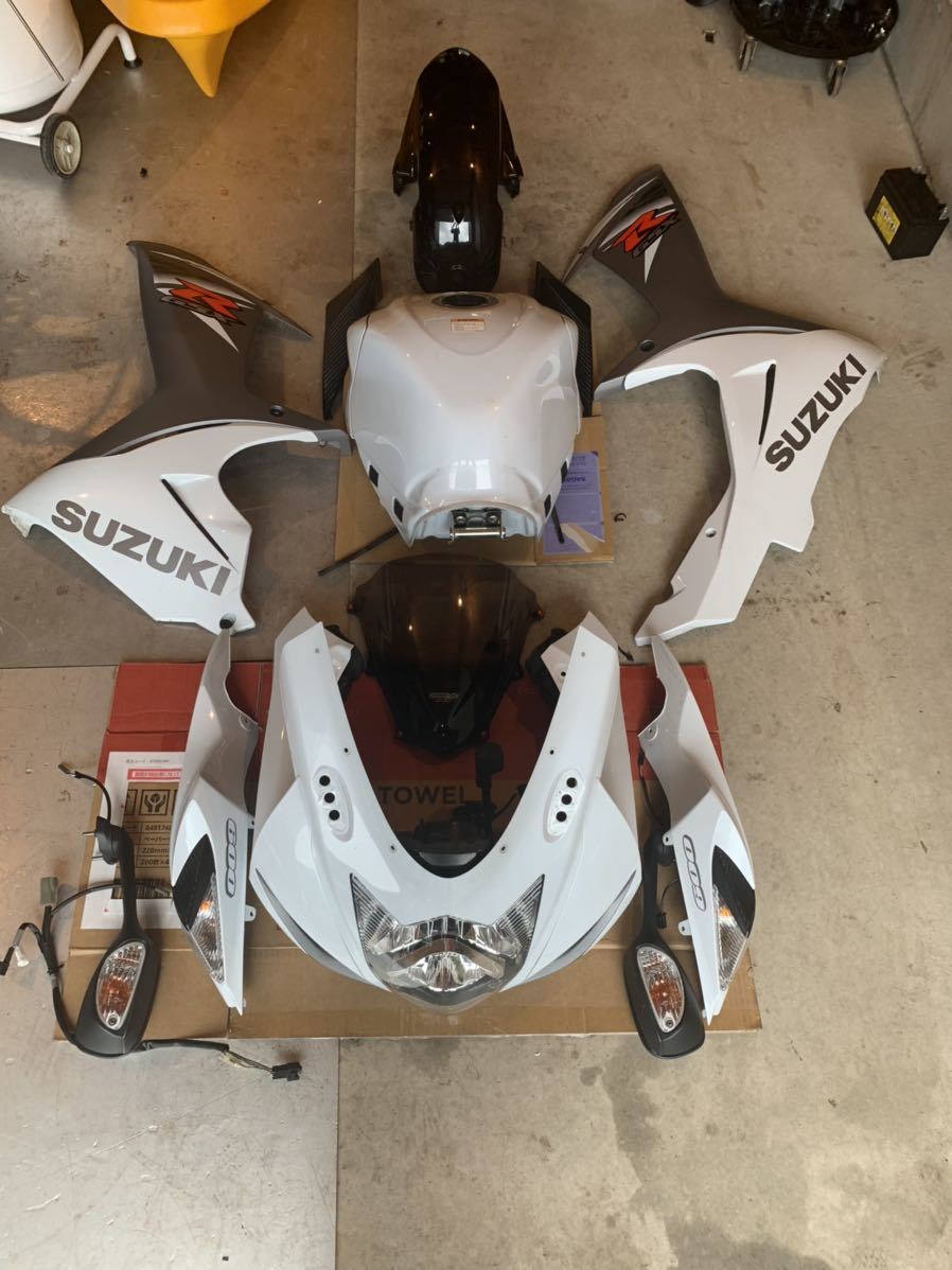 SUZUKI GSX-R 600カウル GSX-R600 社外品 GSX-R750 ヘッドライト K8 08-10 ヘッドライト