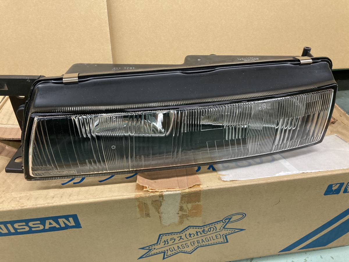 新品□未使用□日産 純正□S13 シルビア□角目□ヘッドライト□ 左右 