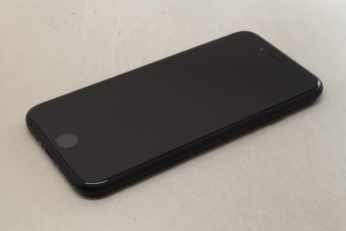 Apple iPhoneSE 64GB Black (第2世代) A2296 3G356J/A バッテリ100%■ソフトバンク★Joshin4233【1円開始・送料無料】 64GB iPhone Apple 64G バッテリ79% 第二世代