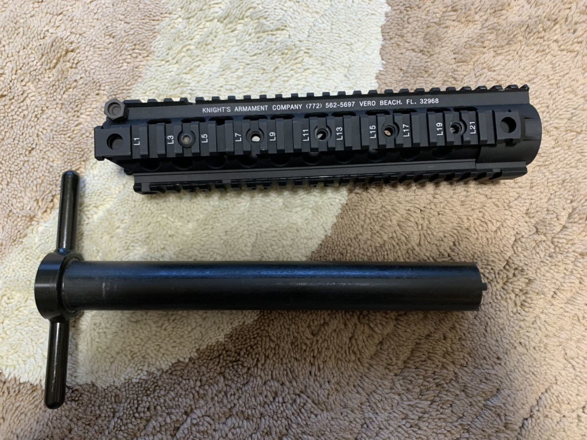 KNIGHT’S URX II ハンドガード 実物 ハンドガード ミッドレングスレイル KAC⁄KNIGHT'S ナイツ実物 URX-II