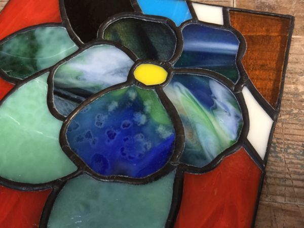 5 22r2si 壁掛け ステンドグラス 4点まとめて 花 ひつじ リンゴ 洋ナシ 蝶 ガラス 当時物 レア ステンドグラス 売買されたオークション情報 Yahooの商品情報をアーカイブ公開 オークファン Aucfan Com