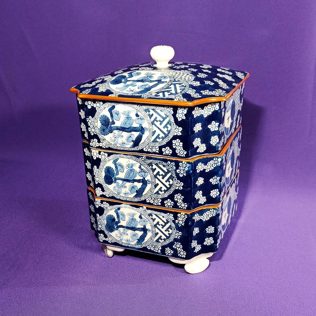 美品】有田焼 其泉窯 三段重 染付祥瑞梅花鳥 蓋物 重箱(染付)｜売買