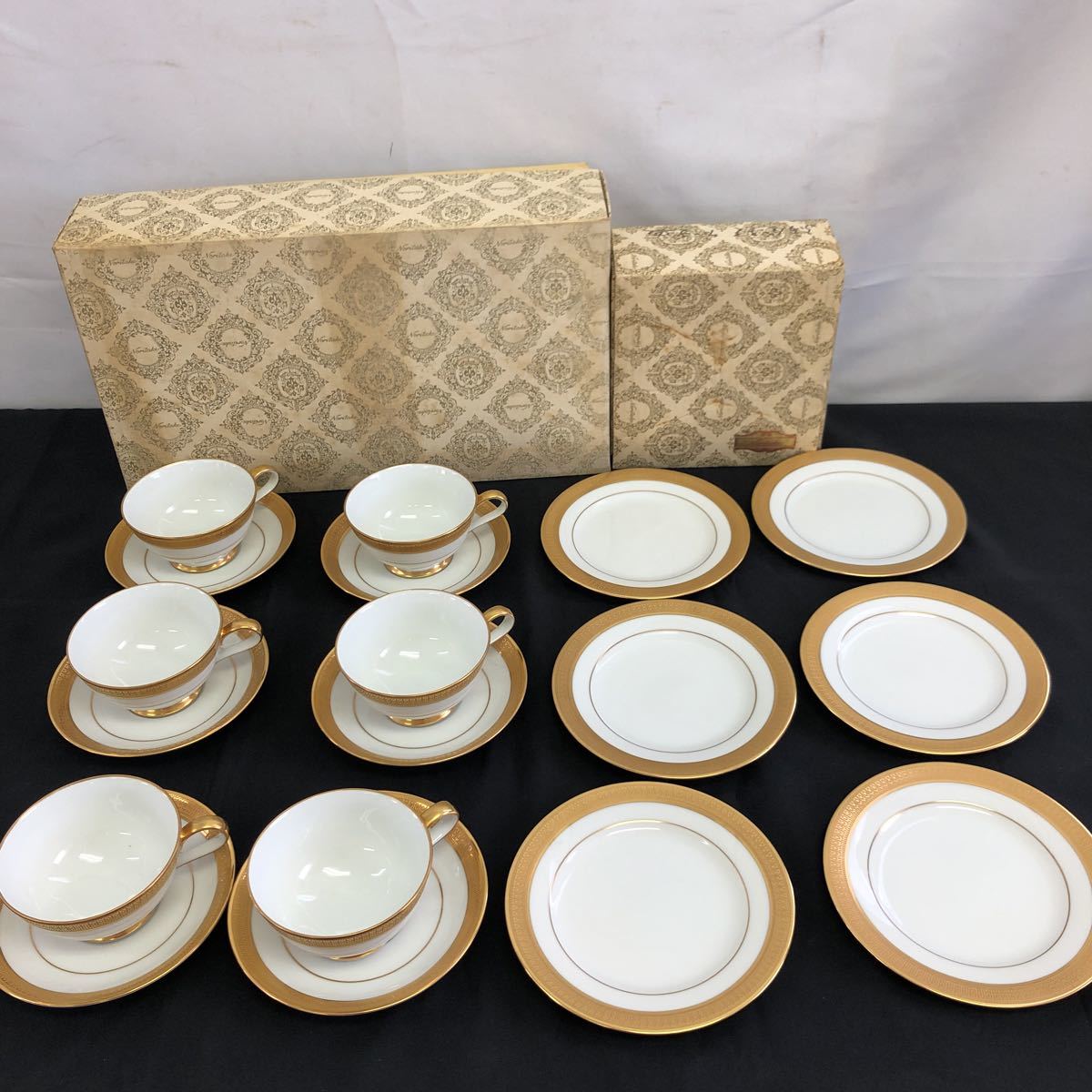新作，お買い得 保管品 Noritake/ノリタケ カップ&ソーサー 小皿 6客セット 金縁 GRANDRIDGE 3003 洋食器 12-36(ノリタケ)｜売買されたオークション情報、yahooの商品情報をアーカイブ公開 - オークファン ノリタケ