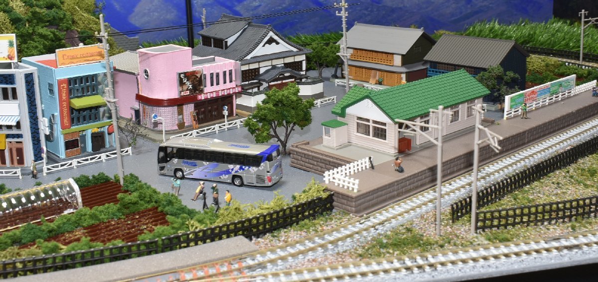 SAZAN 昭和の駅と平成の 安い商品を 単線 Nゲージ鉄道模型ジオラマ
