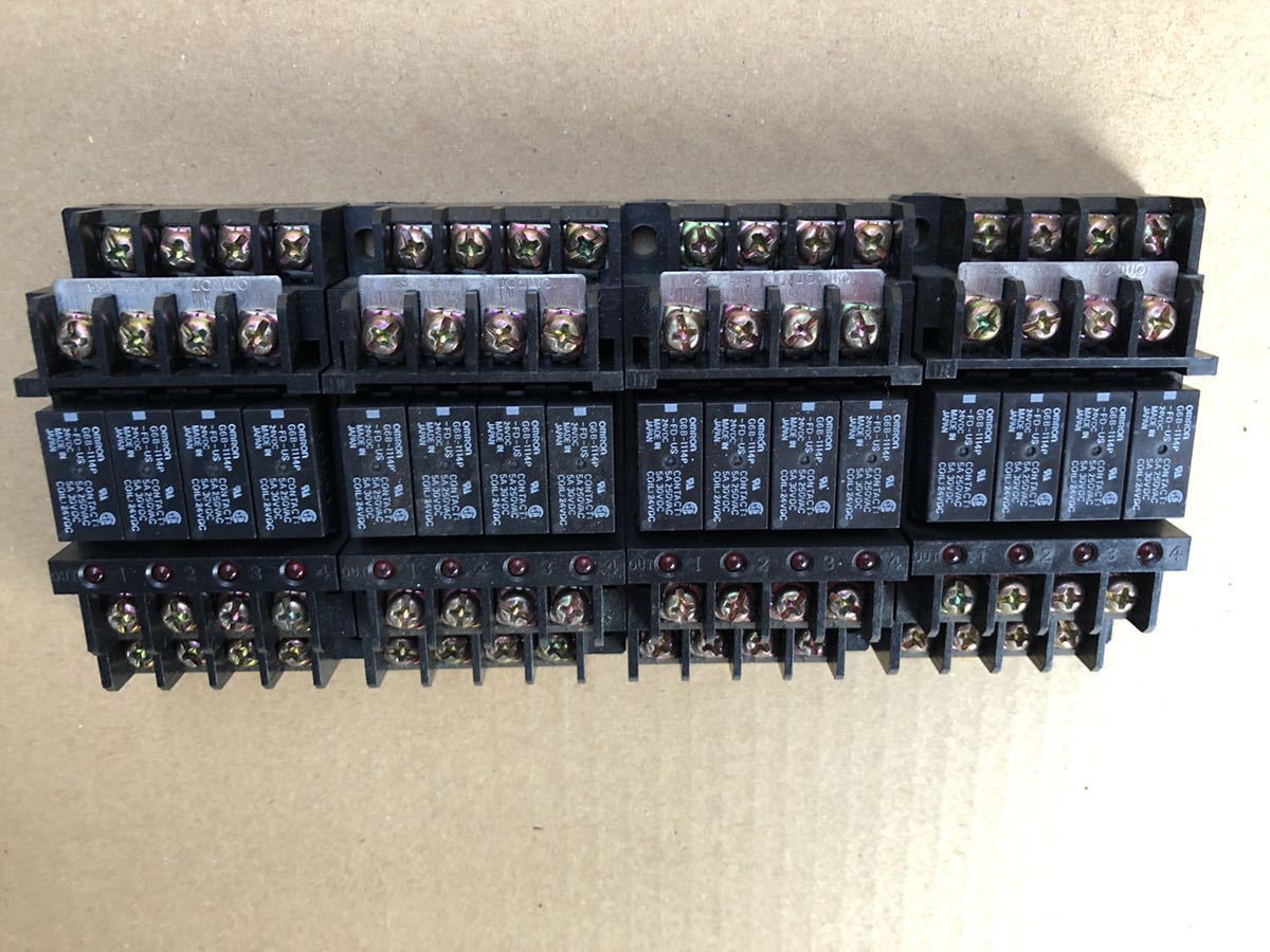 □中古品□ LR-ZH500N キーエンス KEYENCE アンプ内蔵型CMOSレーザセンサ