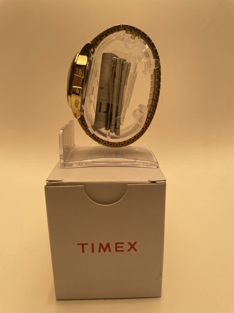 新品 保護シール付き Supreme Timex Digital Watch GOLD シュプリーム 