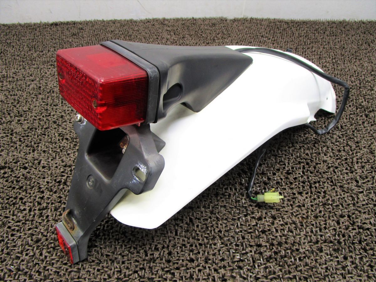 XLR200R リアフェンダー テールランプ XW13 MD29 ホンダ MD29E の入札
