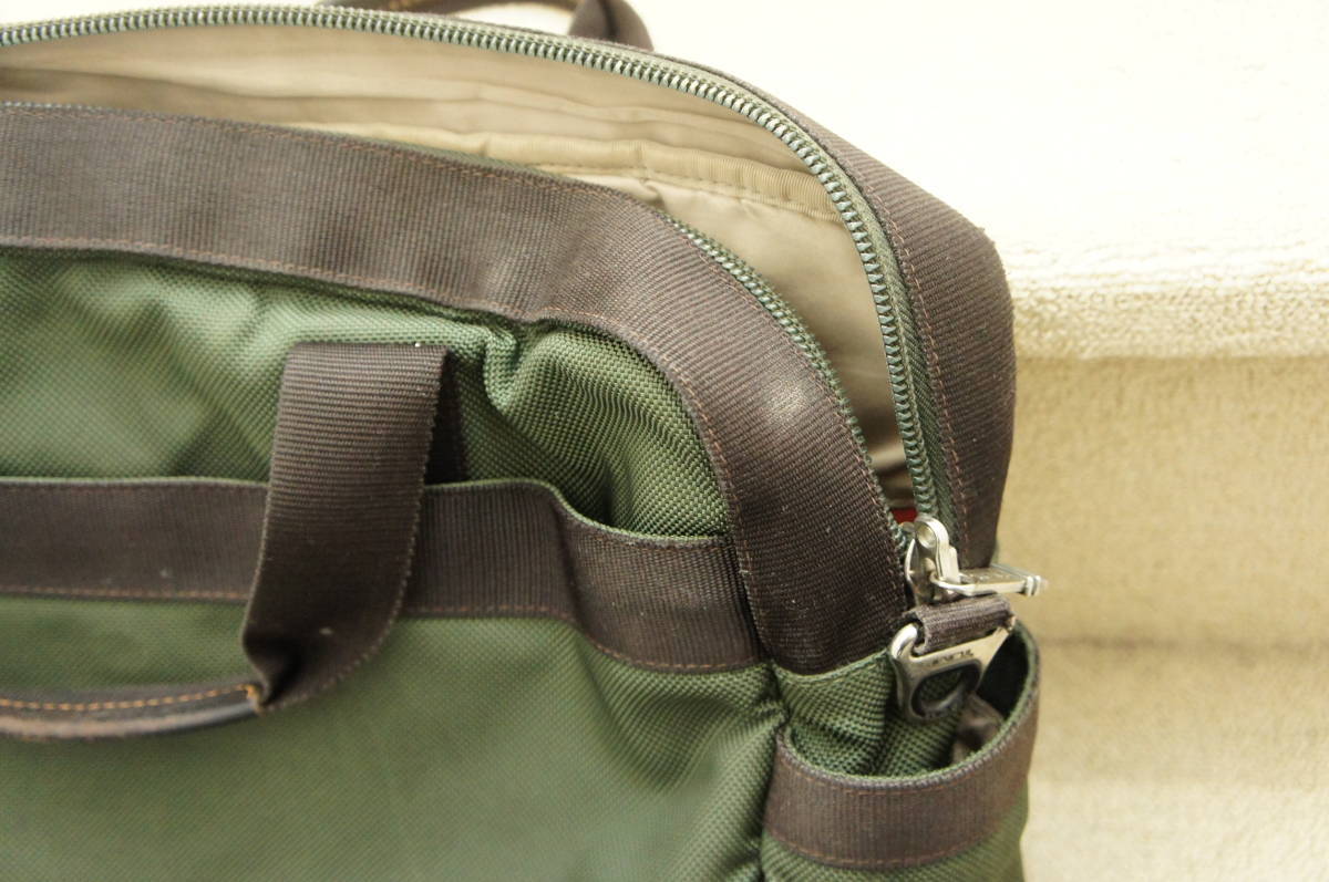 ビジネスバッグ トゥミ ブリーフケース TUMI tumi オリーブグリーン