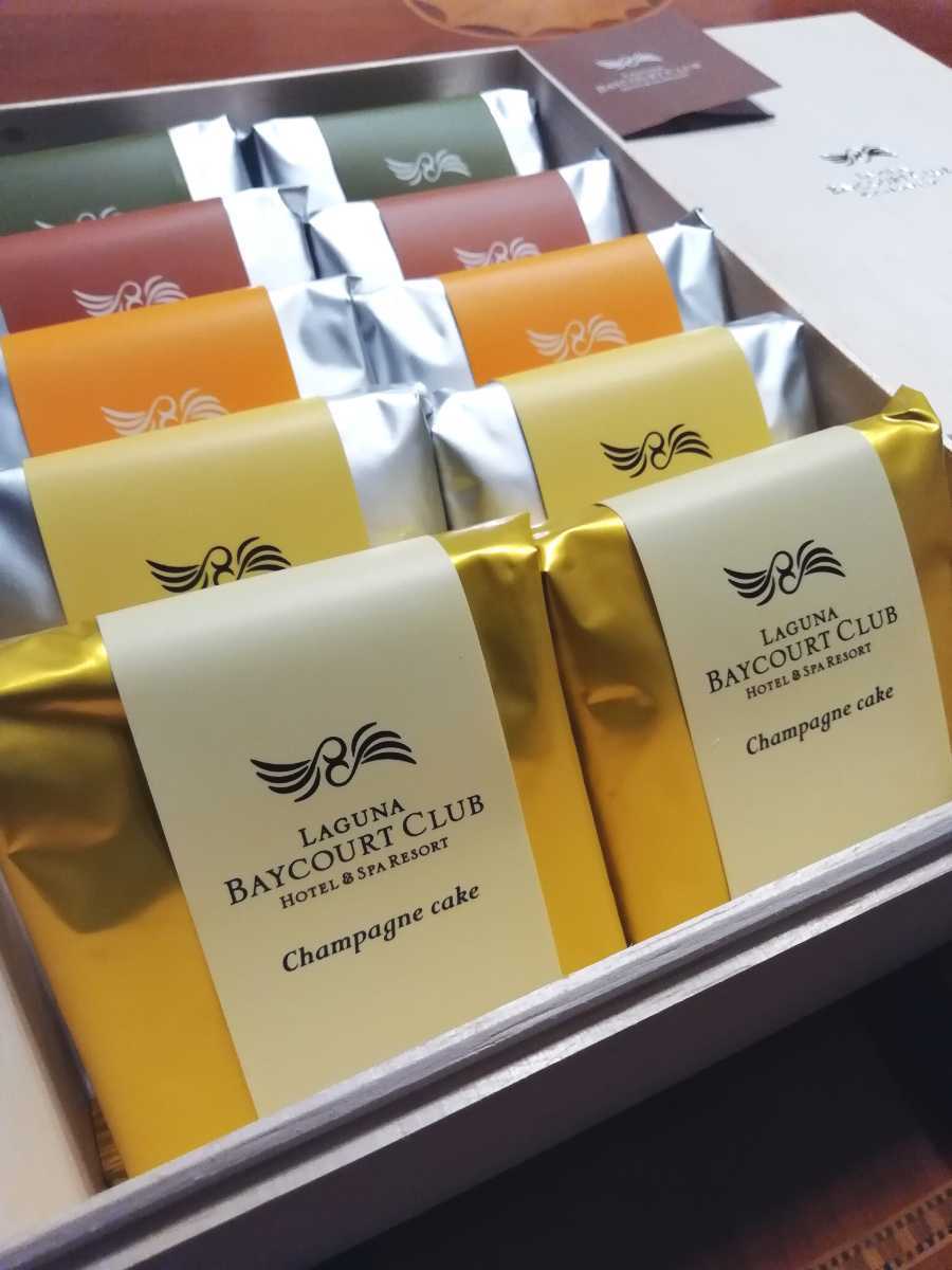 O Ovale オヴアール ドン ペリニヨンに浸したシャンパンケーキ入り お酒のケーキ5種アソート O セット 詰め合わせ 売買されたオークション情報 Yahooの商品情報をアーカイブ公開 オークファン Aucfan Com