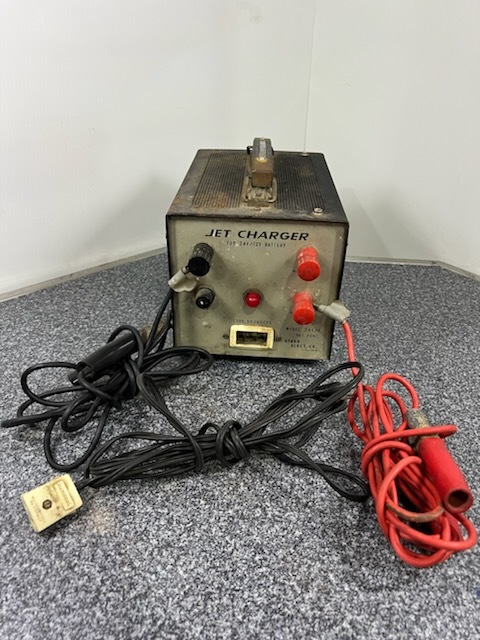 【数量限定，安い】 アタゴ JET CHARGER バッテリー充電器12V/24V 2440A(充電器)｜売買されたオークション情報、yahooの商品情報をアーカイブ公開 - オークファン 充電器