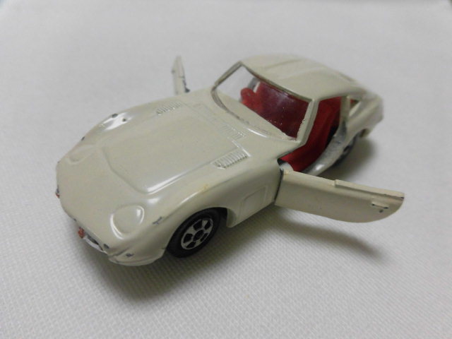 初期トミカ 黒箱 5-1-1 トヨタ 2000GT 1Aホイール アイボリー 箱指定