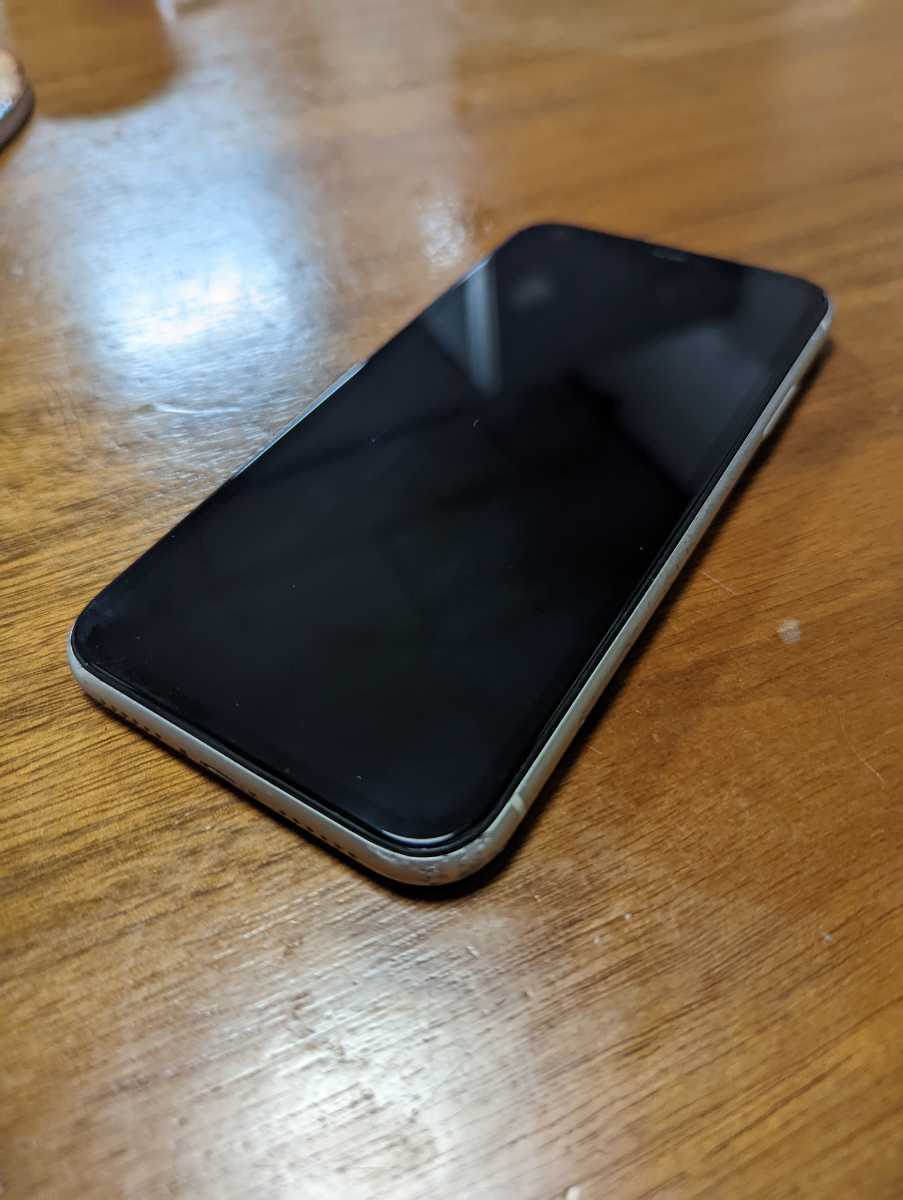 iPhone 11 64GB ホワイトSIMフリージャンク・部品取り用