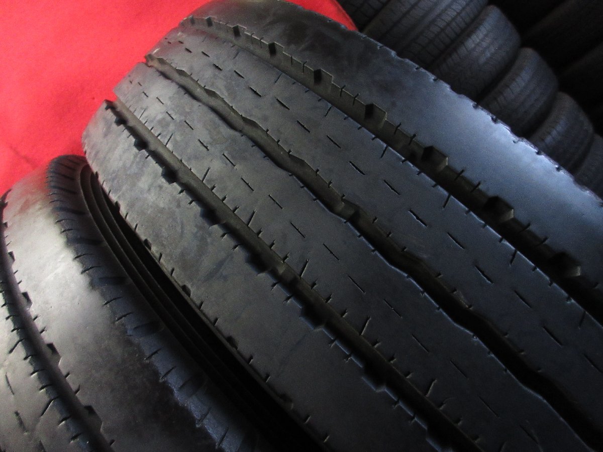 YOKOHAMA LT151R 215&frasl;70R17.5 118&frasl;116L タイヤ 6本 215/70R17.5 118/116L LT 12 PR ヨコハマ バリ山 溝アリ 送料無料★12966T LT 12PR 17.5インチ ライト