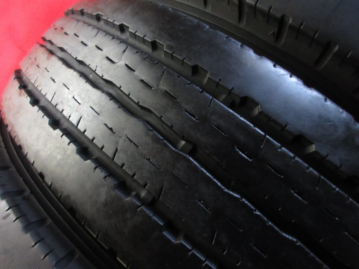 YOKOHAMA LT151R 215&frasl;70R17.5 118&frasl;116L タイヤ 6本 215/70R17.5 118/116L LT 12 PR ヨコハマ バリ山 溝アリ 送料無料★12966T LT 12PR 17.5インチ ライト