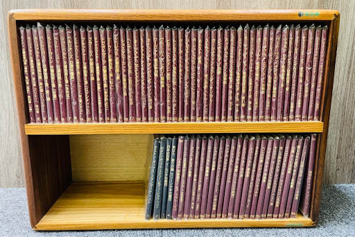 クラシック音楽CDコレクション 74枚セット 木製ラック、解説書付き 未開封 MARUZEN Mates クラシックCD 木製ラック PHILIPS MARUZEN – CD