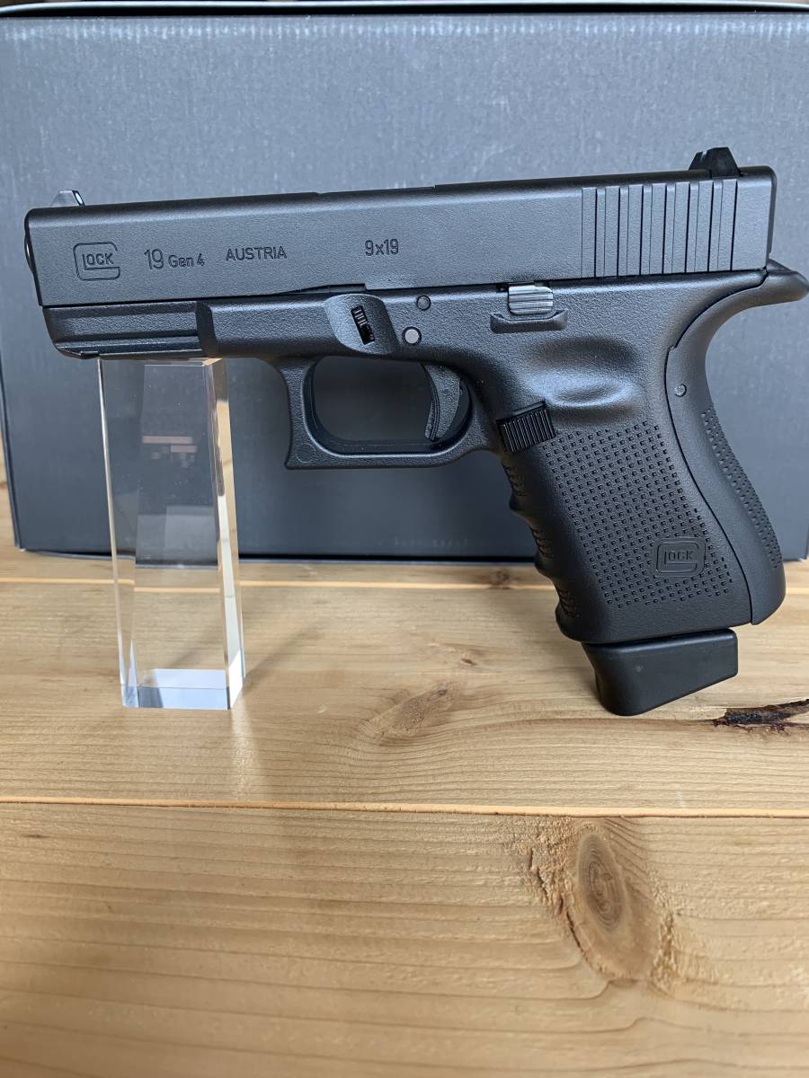 グロック19 東京マルイ Gen.4 | ガスブローバック 0 GLOCK19 No.105 18歳