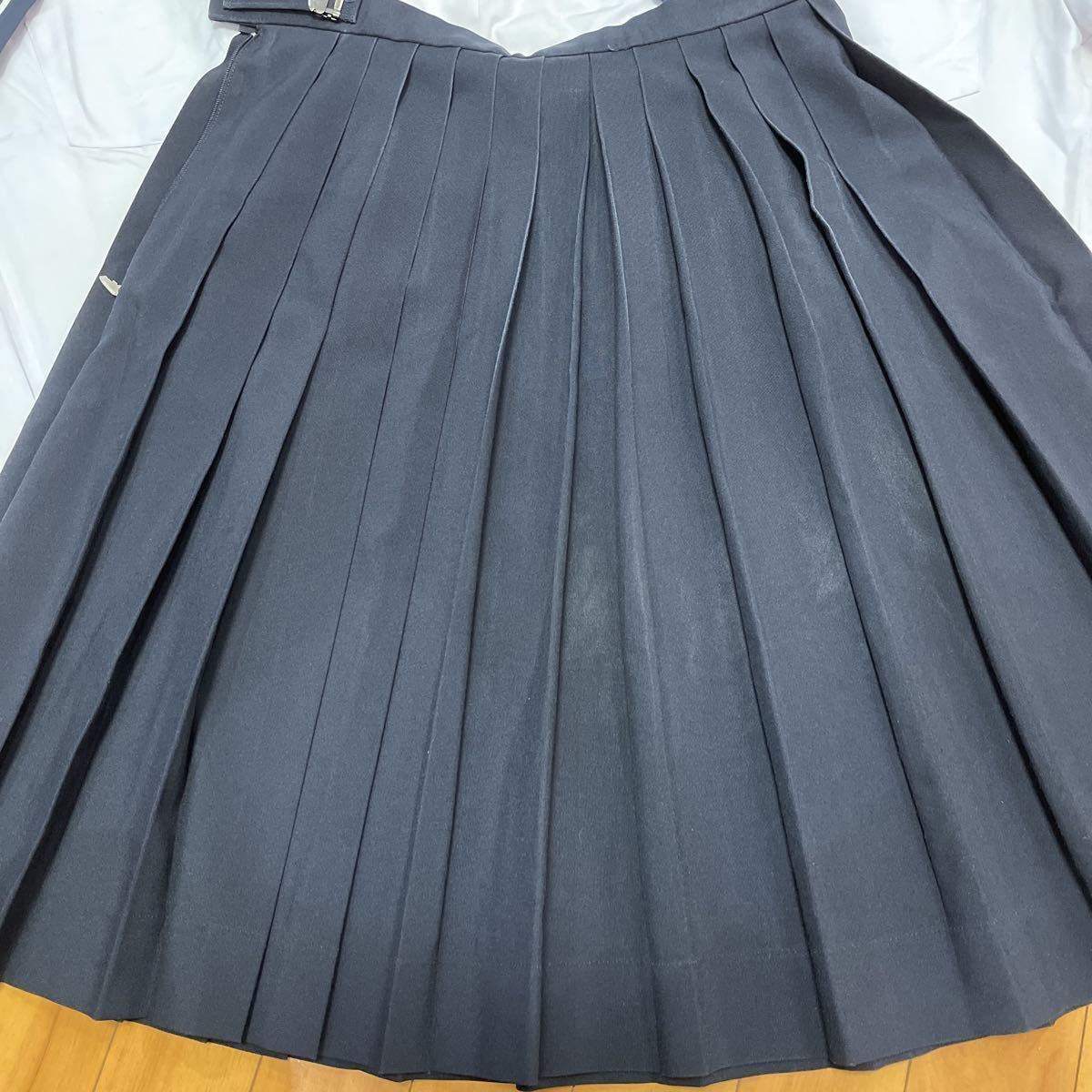 28 コスプレ 衣装 高校制服 夏セーラー服上下 部活ウェア 靴下他 OLIVE  