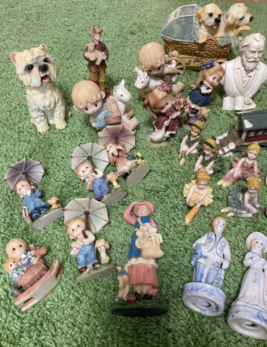 西洋人形　偉人像　洋館　子供人形　ヨーロッパ　アンティーク　バレエの女の子　木馬男の子　犬　小人　教会　インテリア小物　雑貨　飾り_2