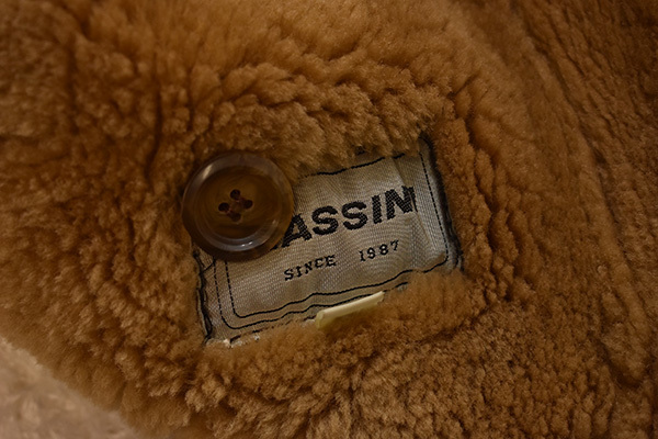 マッシーニ MASSINI 羊革 ムートンMASSINI ユニセックス レトロ 極暖 レザー ムートン 定価20万 メンズ アウター ムートンコート ボア リアルムートン massiniの中古品・新品・未