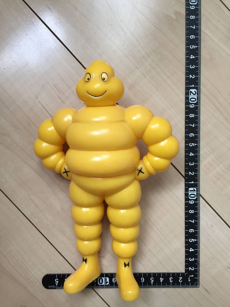 レアブート ミシュラン ビバンダム Michelin ミシュランマン Kaws カウズ フィギュア キャラクター 売買されたオークション情報 Yahooの商品情報をアーカイブ公開 オークファン Aucfan Com