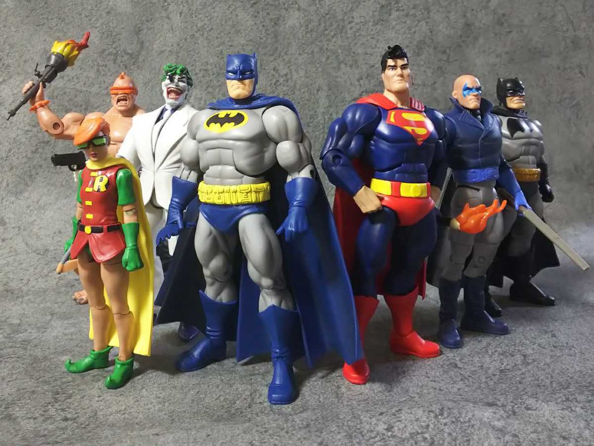 マルチバース バットマン フィギュアコレクターエディション 7インチ