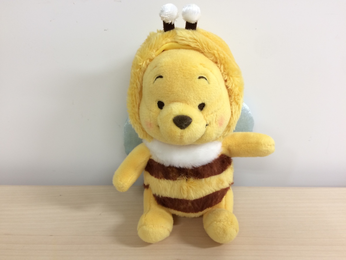 プーさん はちみつ ぬいぐるみの値段と価格推移は 42件の売買情報を集計したプーさん はちみつ ぬいぐるみの価格や価値の推移データを公開