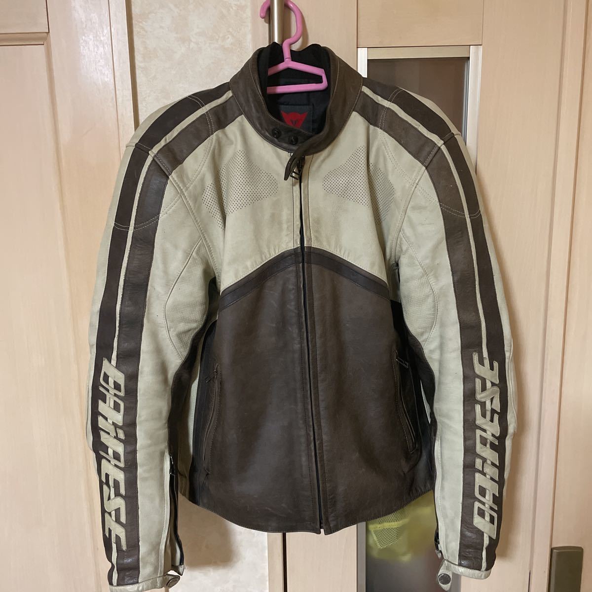 ダイネーゼ DAINESE レザージャケット サイズ46 ライダースジャケット