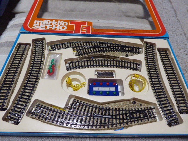  鉄道模型メルクリンレイアウトに最適 ５１９２電動ポイント付ＳＥＴ－ＨＯセットT１完動品 品(外国車輌)｜売買されたオークション情報、yahooの商品情報をアーカイブ公開 - オークファン 外国車輌