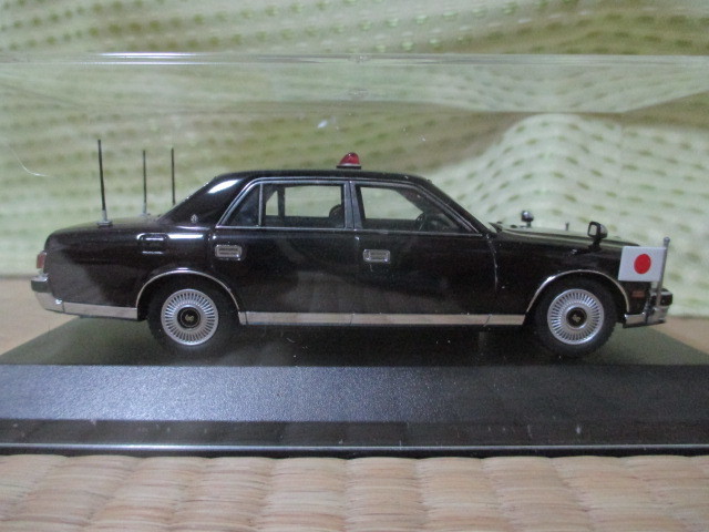 ジャンク品 レイズ RAIS 1/43 トヨタ センチュリー (GZG50) 国旗掲揚 