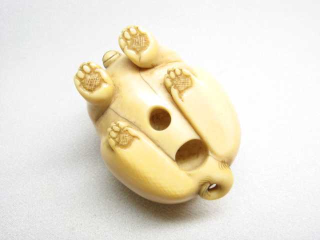 緒締玉特集30/本象牙彫鶴寿老人文緒締玉】 印籠根付煙草入