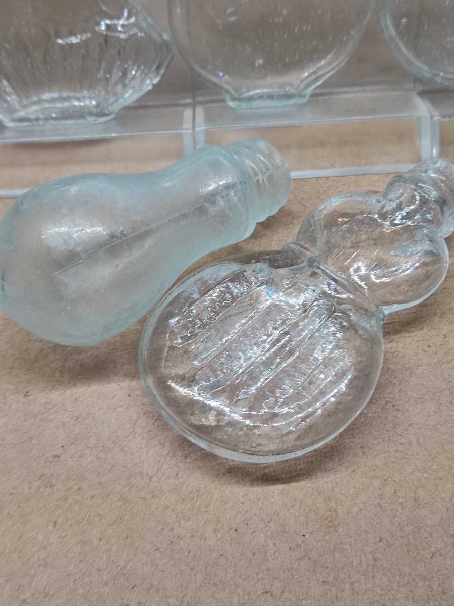 【希少】童子の型の瓶　金平糖瓶　菓子瓶　薬瓶(?) 希少童子の型の瓶 金平糖瓶 菓子瓶 薬瓶(?) 希少童子の
