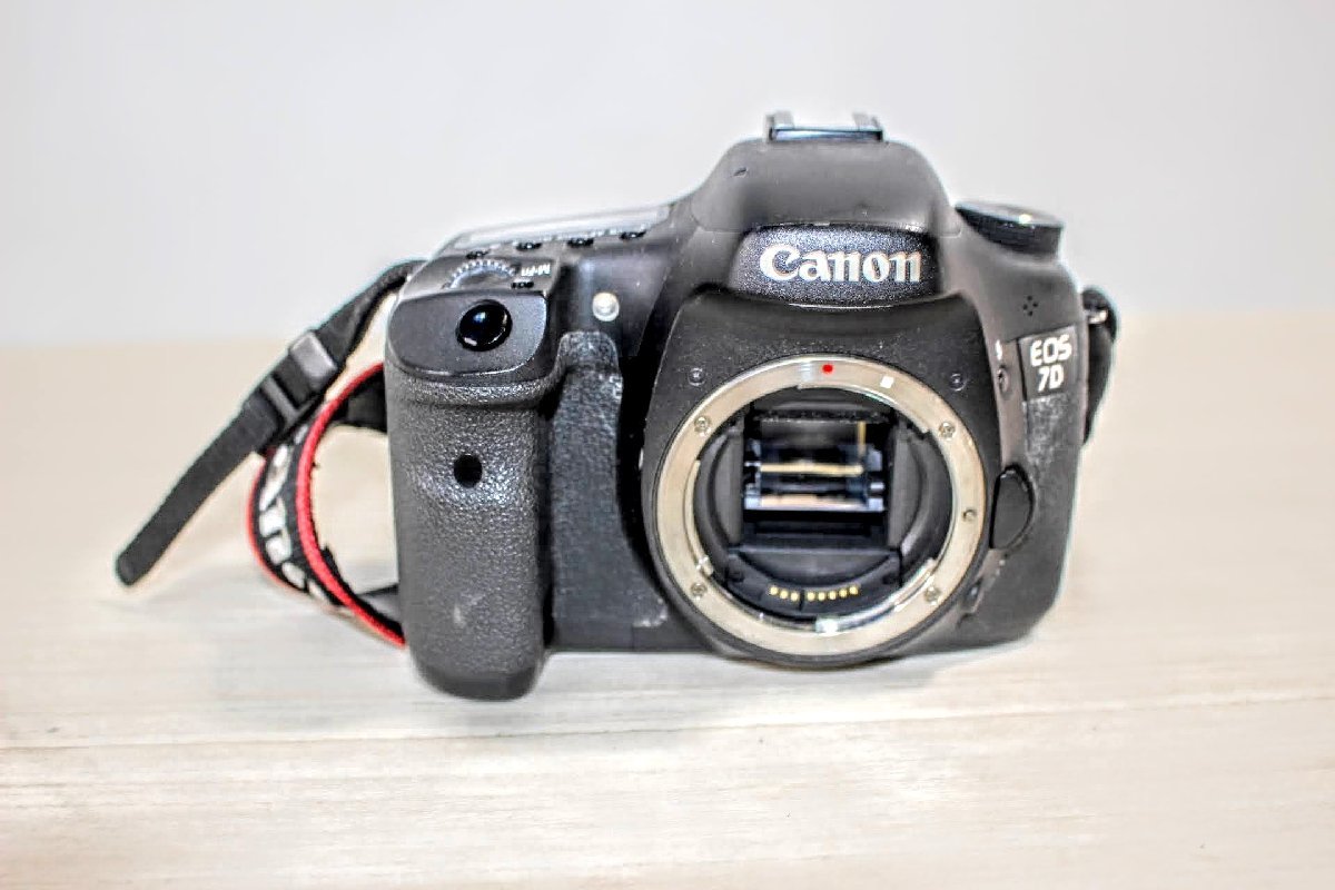 No.3807 CANON EOS7D キヤノン デジタル一眼レフカメラ レンズ（24-105